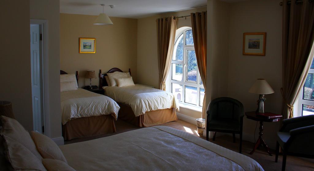كورك The White House B&B الغرفة الصورة