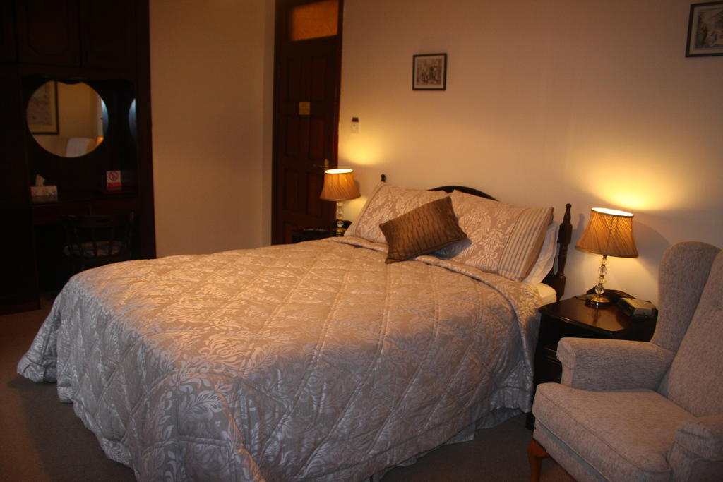 كورك The White House B&B الغرفة الصورة